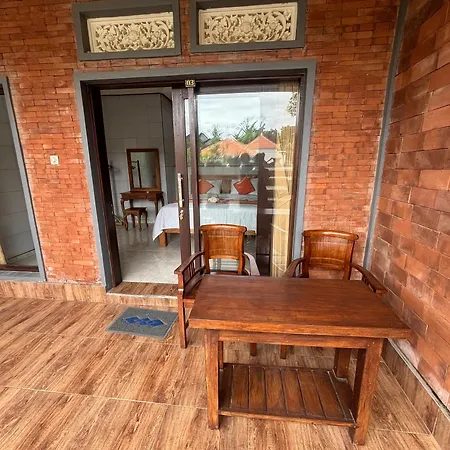 Sulendra Bungalow and Painter